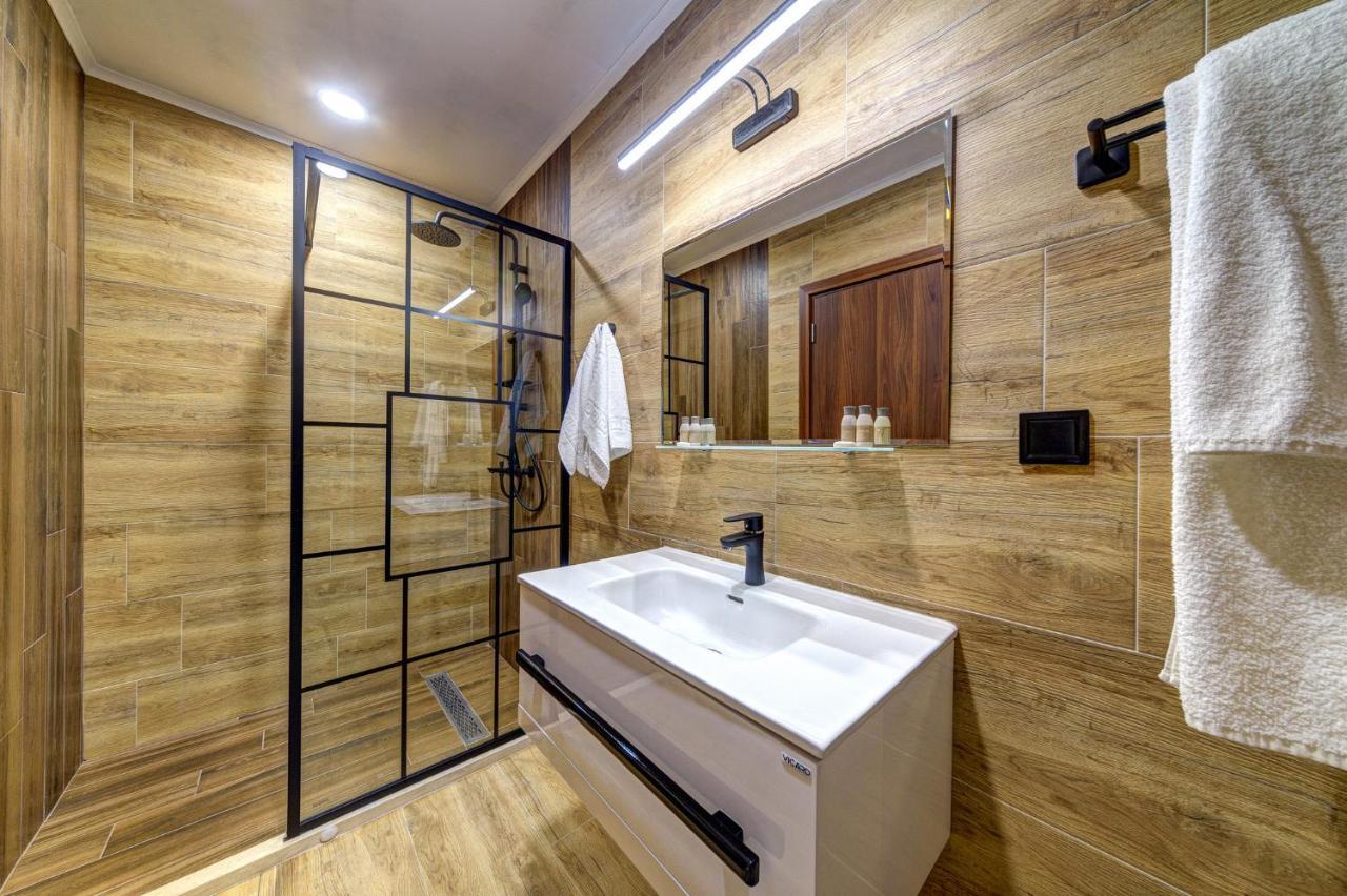 Deer Lake 521 At Oak Residence Hotel & Relax Smoljan Exterior foto